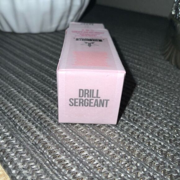 Jeffree Star Velvet Trap Lipstick in Drill Sergeant NEW - Picture 2 of 6